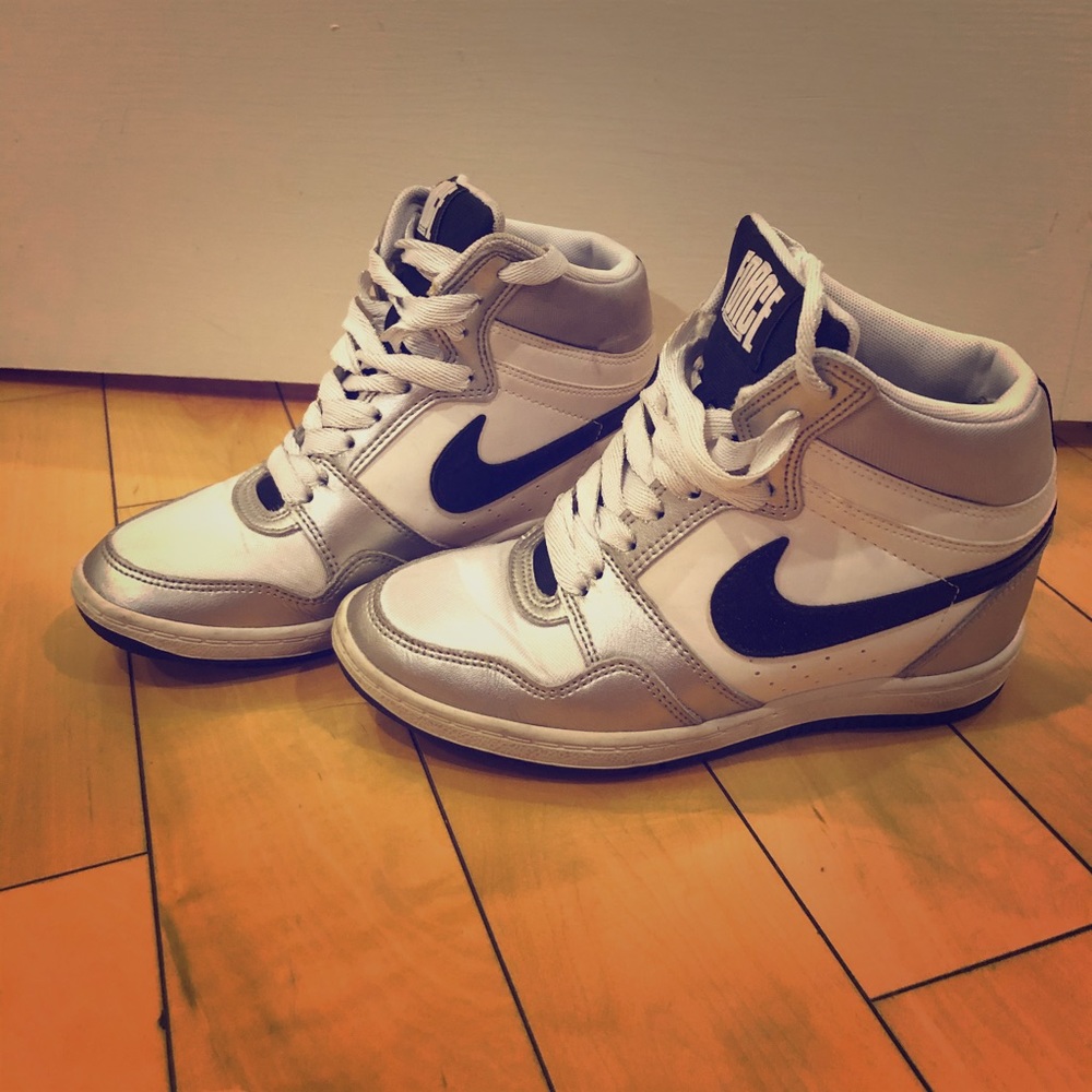 Nike Force Sky High size 5.5